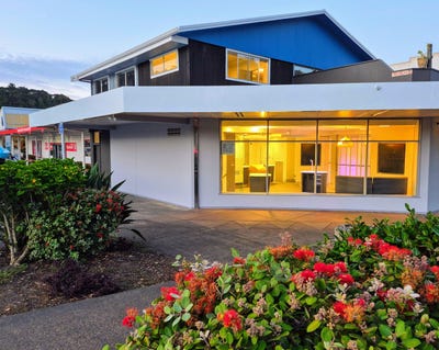 /international/nz/37-williams-road-paihia-far-north-380066149512/