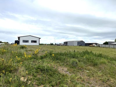 /international/nz/23-fyall-drive-balclutha-clutha-380066150050/