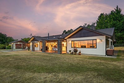 /international/nz/34-whakapirau-road-maraekakaho-hastings-380066102792/