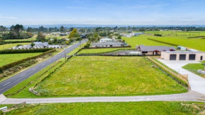 /international/nz/stratford-taranaki-380066106521/