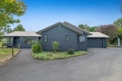 /international/nz/1688-south-head-road-helensville-auckland-380066080471/