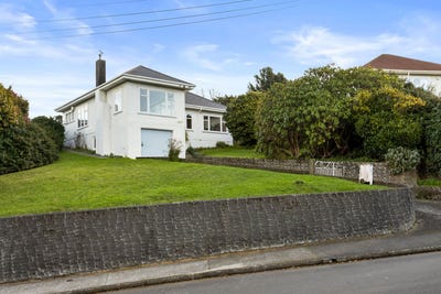 /international/nz/17-hampton-hill-road-tawa-wellington-city-380066109513/