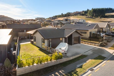 /international/nz/70-kirimoko-crescent-wanaka-central-otago-lakes-district-380066181036/