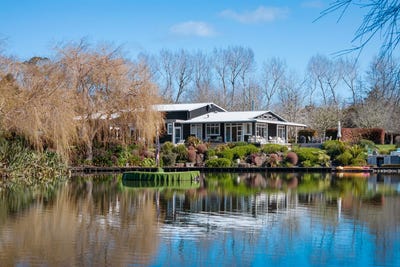 /international/nz/warkworth-rodney-380066089719/