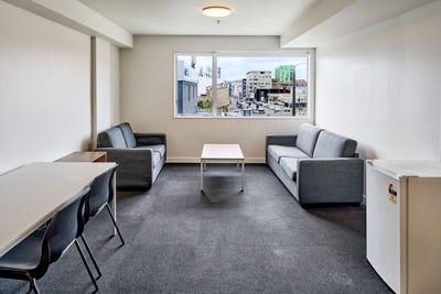 /international/nz/242-taranaki-street-mount-cook-wellington-city-380066102468/