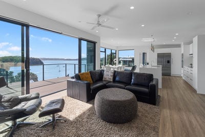 /international/nz/paihia-far-north-380066111521/