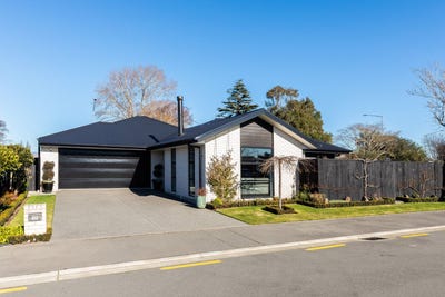 /international/nz/17-parawai-street-marshland-christchurch-city-380066178793/
