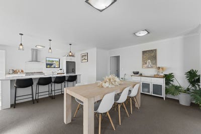 /international/nz/17-windsor-street-richmond-heights-taupo-380066106506/