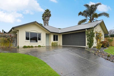 /international/nz/35-saint-james-drive-rototuna-waikato-380066092608/