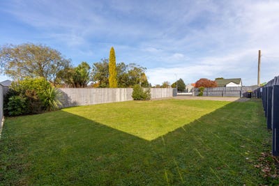/international/nz/11-amelia-street-woodville-tararua-380066098683/
