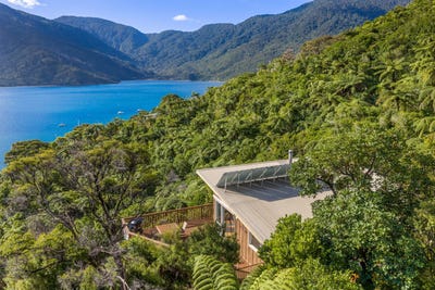 /international/nz/lot-1-endeavour-inlet-queen-charlotte-sound-marlborough-380066116439/