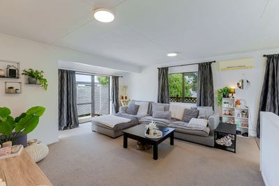 /international/nz/raumati-south-kapiti-coast-380066094030/