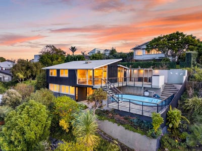 /international/nz/17-spencer-road-napier-hill-napier-city-380066094053/