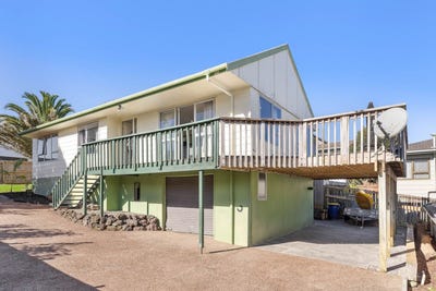 /international/nz/simon-ellice-drive-bayview-north-shore-city-380066086427/