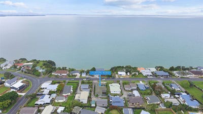 /international/nz/7-crispe-road-clarks-beach-franklin-380066112244/