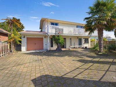/international/nz/68b-robinson-avenue-holdens-bay-rotorua-380066182199/