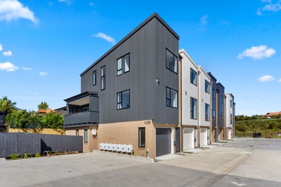 /international/nz/pinehill-north-shore-city-380066101177/
