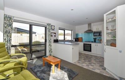 /international/nz/37-ashmore-park-road-carterton-wairarapa-380066108328/