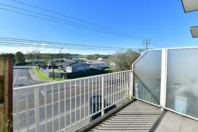/international/nz/133-parkhurst-road-parakai-helensville-rodney-380066115728/