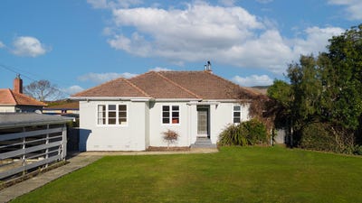 /international/nz/33-manse-street-waimate-canterbury-380066168477/
