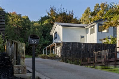 /international/nz/25-king-street-mangapapa-gisborne-380066118282/