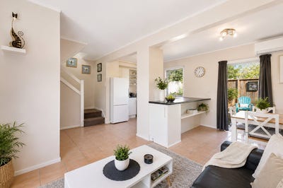 /international/nz/1214-new-north-road-mount-albert-auckland-city-380066167558/