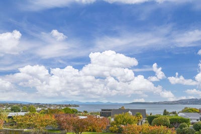 /international/nz/23-birch-street-hilltop-taupo-380066104252/