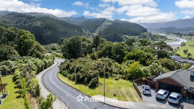 /international/nz/61-riverstone-drive-riverstone-terraces-upper-hutt-city-380066117901/