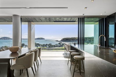 /international/nz/22-karori-crescent-orakei-auckland-city-380066111253/