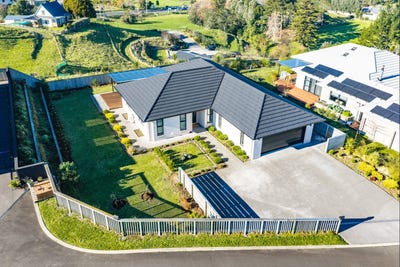 /international/nz/31-atutahi-street-hurdon-taranaki-380066118697/