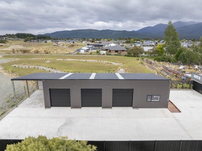 /international/nz/te-anau-southland-380066147937/