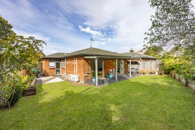 /international/nz/brookfield-avenue-onehunga-auckland-city-380066099960/