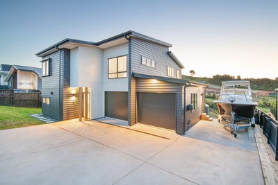 /international/nz/11-kotuitui-drive-orewa-rodney-380066172340/