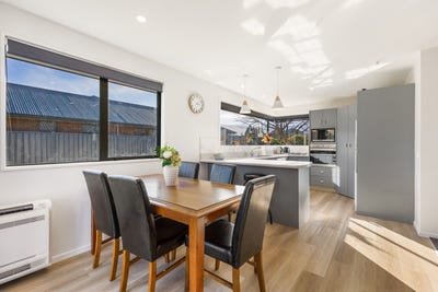 /international/nz/4-fenwick-crescent-cromwell-central-otago-lakes-district-380066184743/