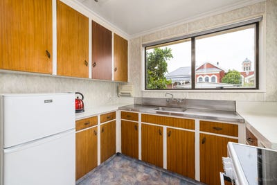 /international/nz/7-queen-street-waimate-canterbury-380066107775/