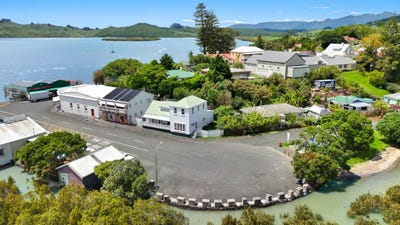 /international/nz/4-russell-esplanade-rawene-far-north-380066078880/