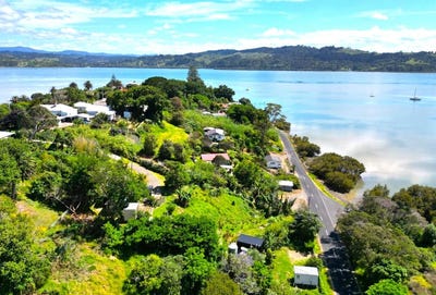 /international/nz/39-clendon-esplanade-rawene-far-north-380066076954/