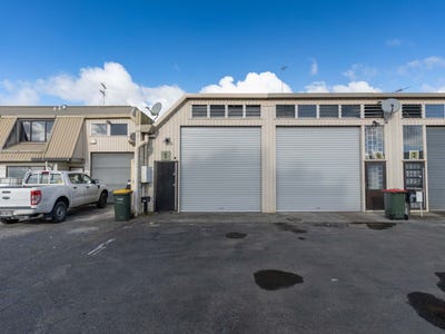 /international/nz/9-markedo-place-papakura-auckland-380066149174/