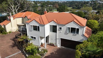 /international/nz/clarence-road-northcote-point-north-shore-city-380066086880/
