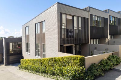 /international/nz/mission-bay-auckland-city-380066075875/
