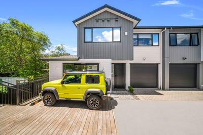 /international/nz/northcross-north-shore-city-380066099591/