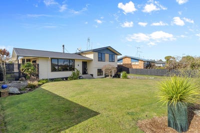 /international/nz/31-kowhai-place-tokoroa-south-waikato-380066124200/