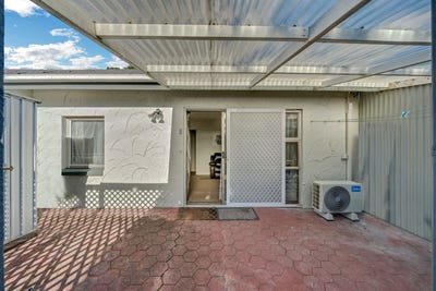 /international/nz/29-james-street-glenfield-north-shore-city-380066116727/