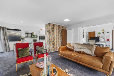 /international/nz/45-tukapa-street-westown-new-plymouth-380066110626/