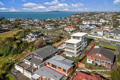 /international/nz/14-beechwood-road-rothesay-bay-north-shore-city-380066176054/