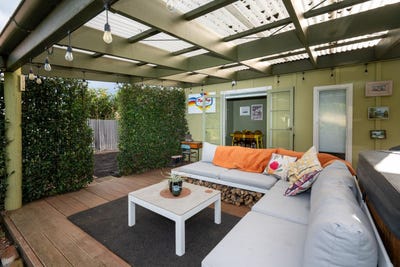 /international/nz/4-kuku-street-te-awanga-hastings-380066113051/
