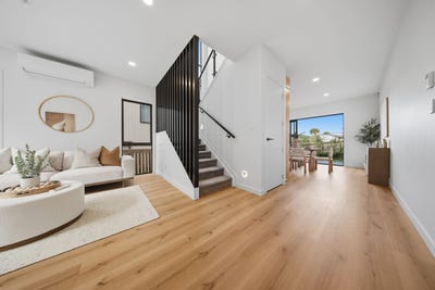 /international/nz/2-rangitoto-terrace-milford-north-shore-city-380066107931/