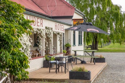 /international/nz/3313-lauder-omakau-road-omakau-central-otago-lakes-district-380066151756/