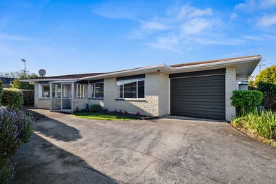 /international/nz/3-union-street-merrilands-new-plymouth-380066109731/