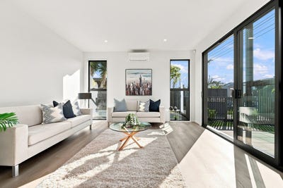 /international/nz/12-roseberry-avenue-birkenhead-north-shore-city-380066179332/